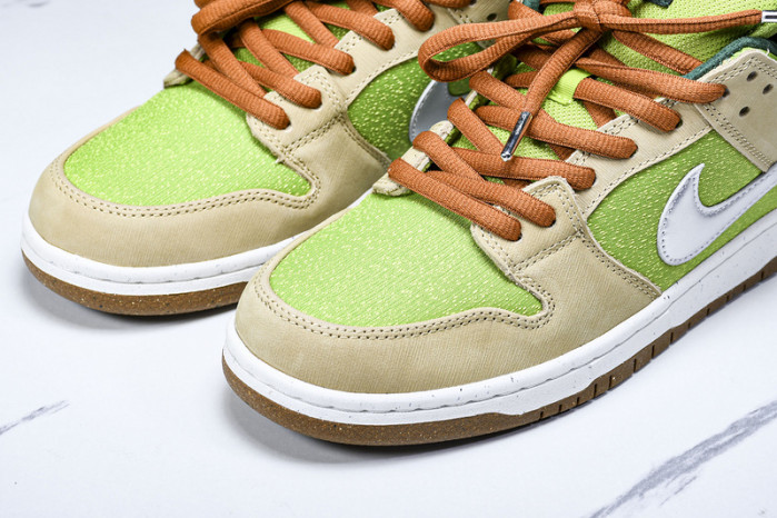 Dunk Low SB 