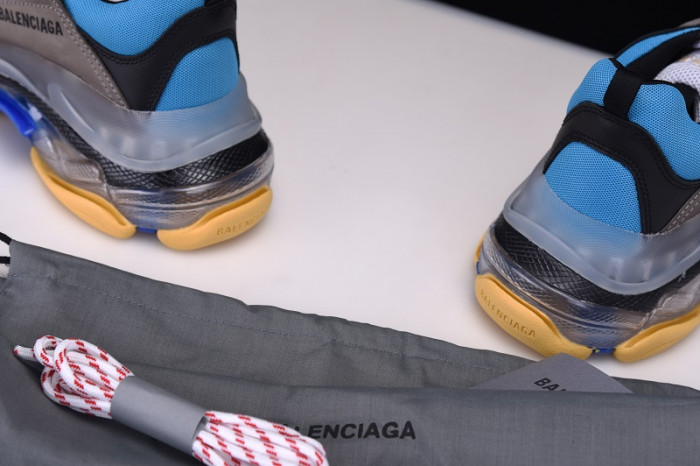 bl triple s trainers clear sole blue adn red 541624 w09o1 2120